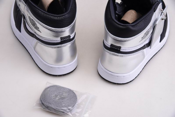 air jordan 1 high og “silver toe” cd0461-001