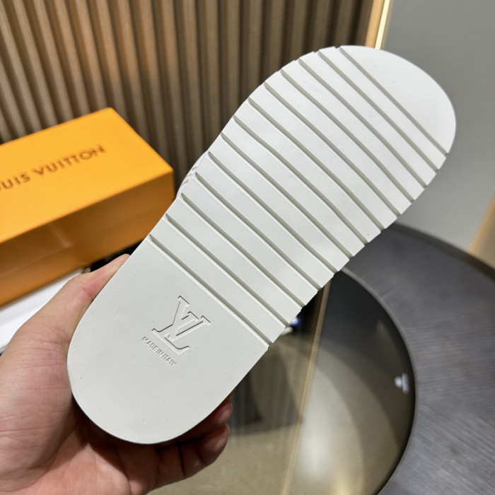 LVT SLIDE COPSHOE LVS-106