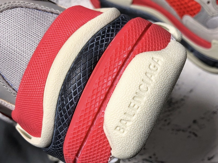 bl triple s trainers clear sole grey glof white 541624 w09oh 1009