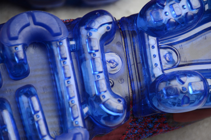 nike air vapormax flyknit 2 team red womens 942843-006