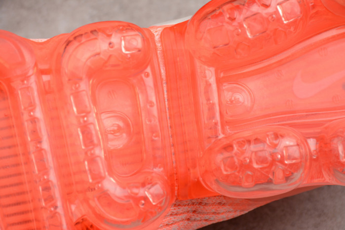 nike womens vapormax flyknit 2.0 crimson pulse 942843-800