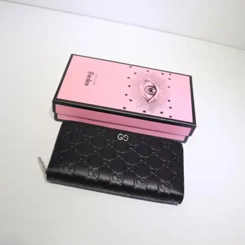 G*u*i brand handbags zip around wallet 1904g0014