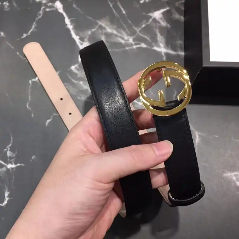 G*u*i s belte 1905bl0157