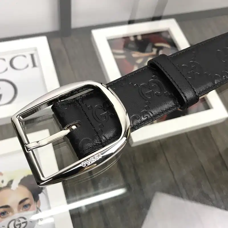 G*u*i s belte 1905bl0189