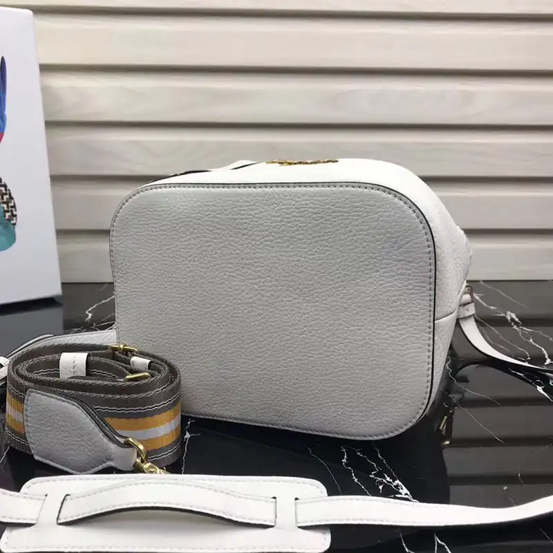 Pra*a bags 1907bp0010