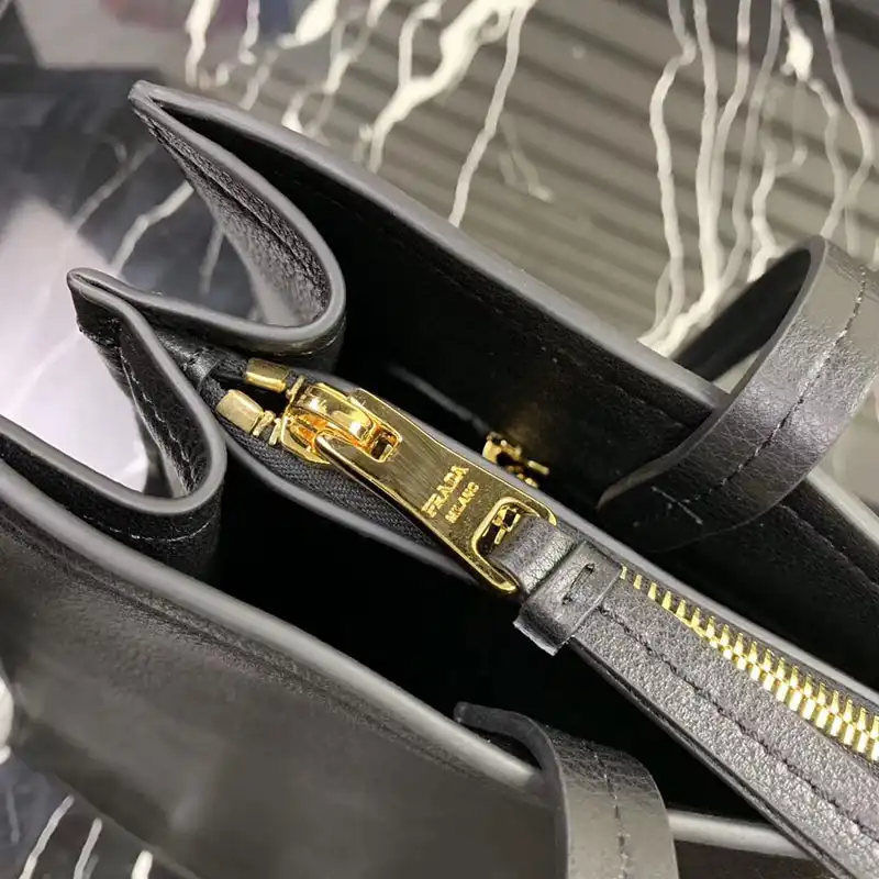 Pra*a bags 1907bp0041