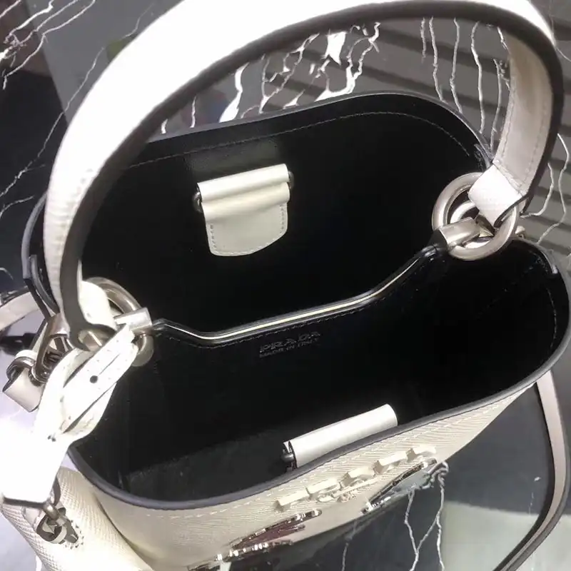 Pra*a bags 1907bp0055