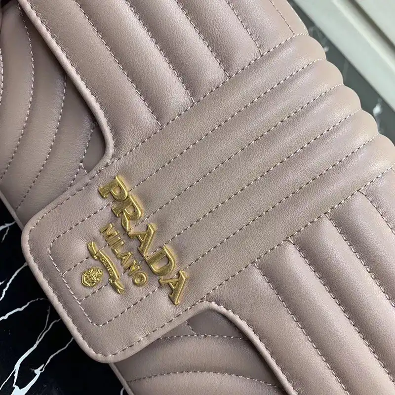 Pra*a bags 1907bp0077