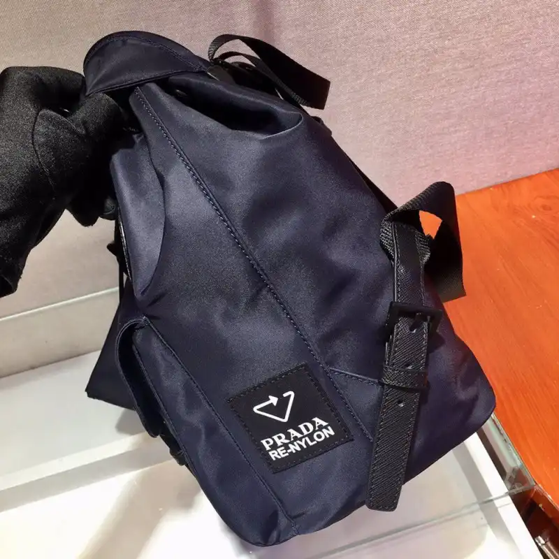 Pra*a bags 1910bb0005