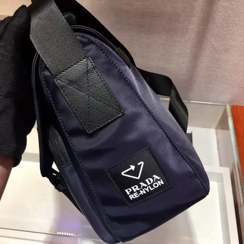 Pra*a bags 1910bb0058