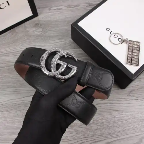 G*u*i s belte 1911x0002