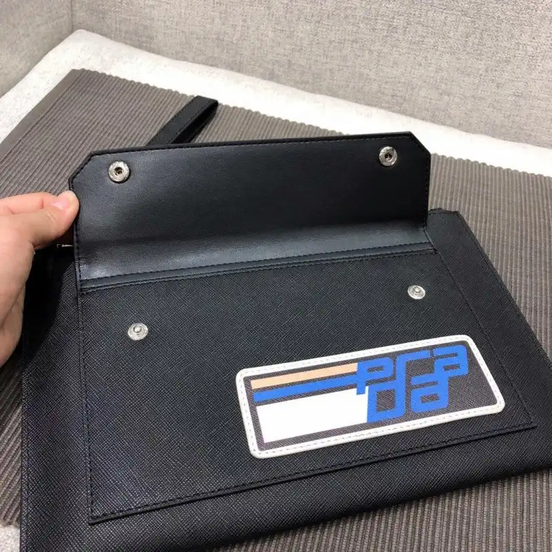 Pra*a bags 1917m0092