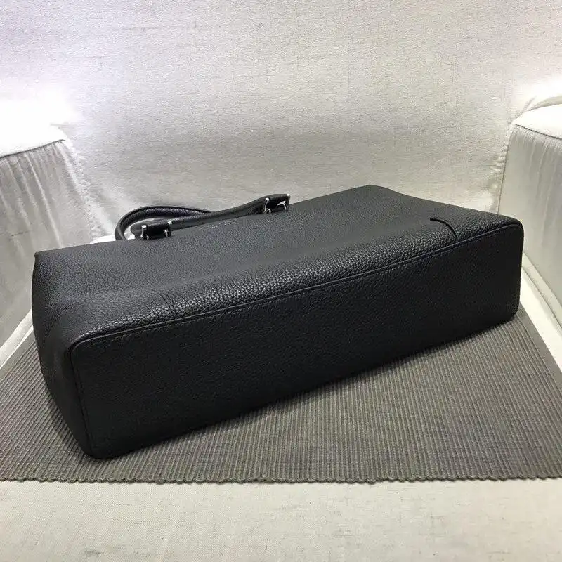 Pra*a bags 1917m0112