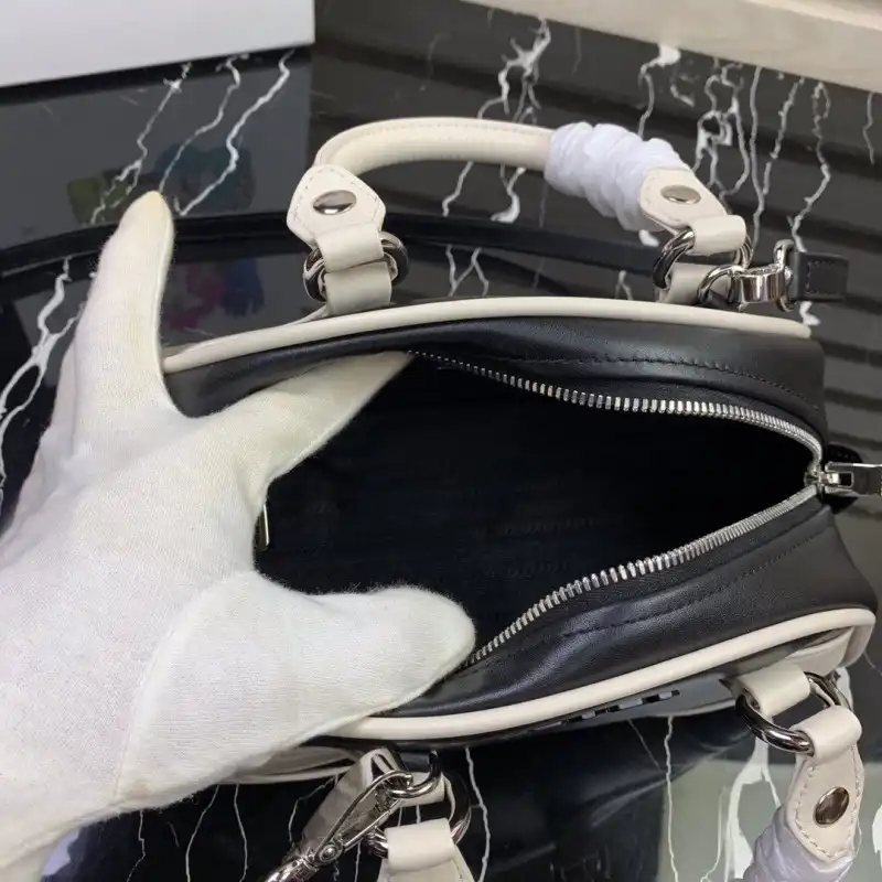 Pra*a bags 19b57b0067