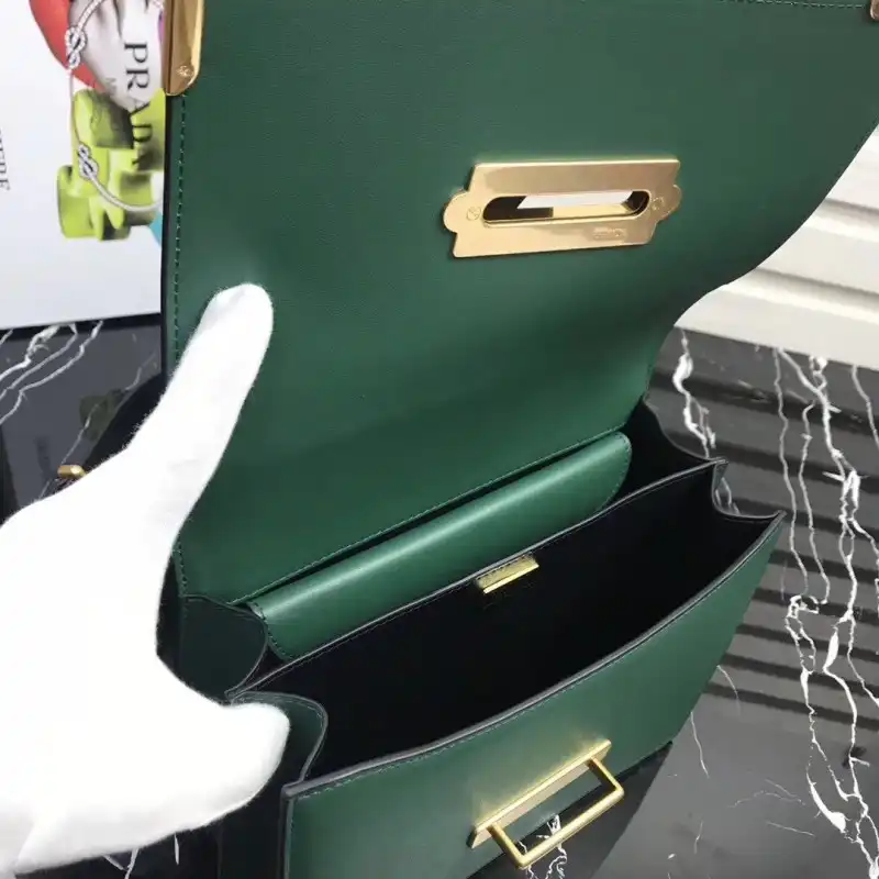 Pra*a bags 19b57b0069