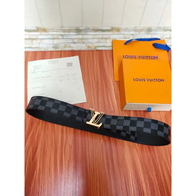 LV s Belte 19XIA0011