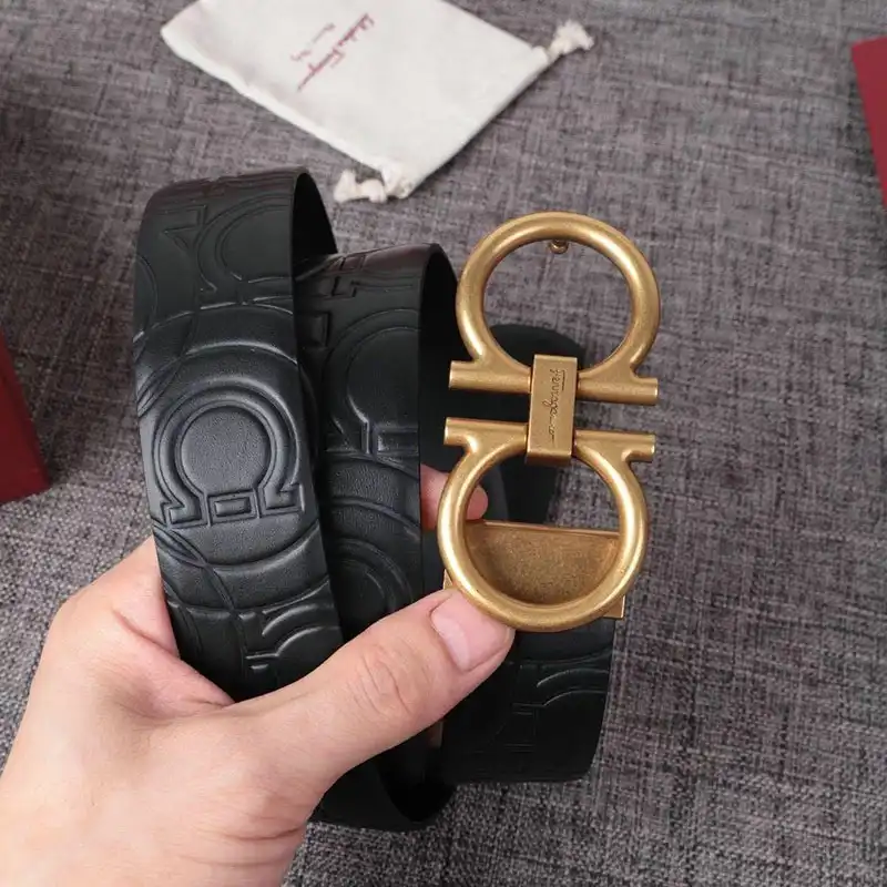 Salvatore Ferragamo s Belte 19xf0094