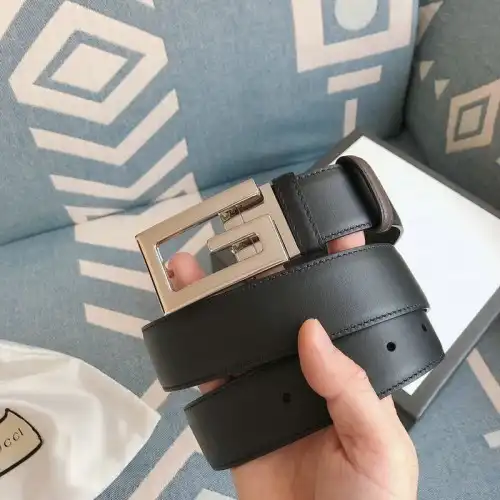 G*u*i s belt 2009xf0071