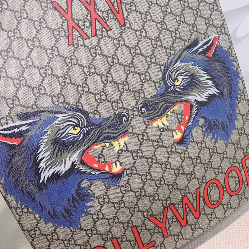 G*u*i tote bags 19gm0003