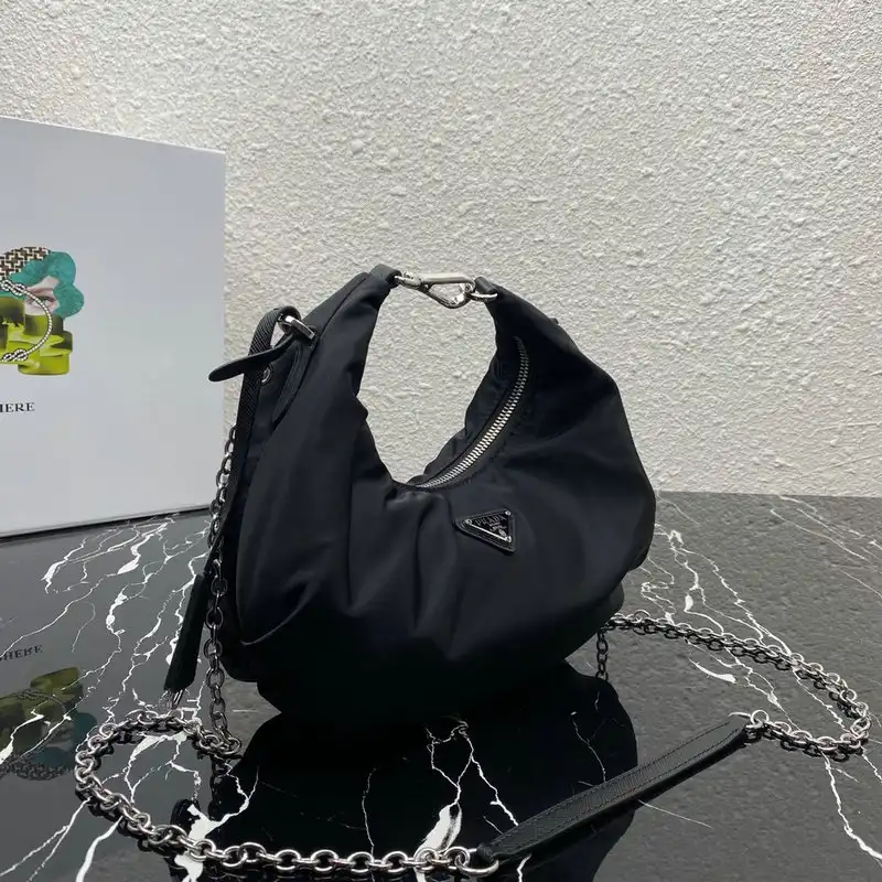 Pra*a bags 206b570025