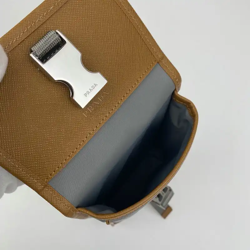 Pra*a bags 206b570127