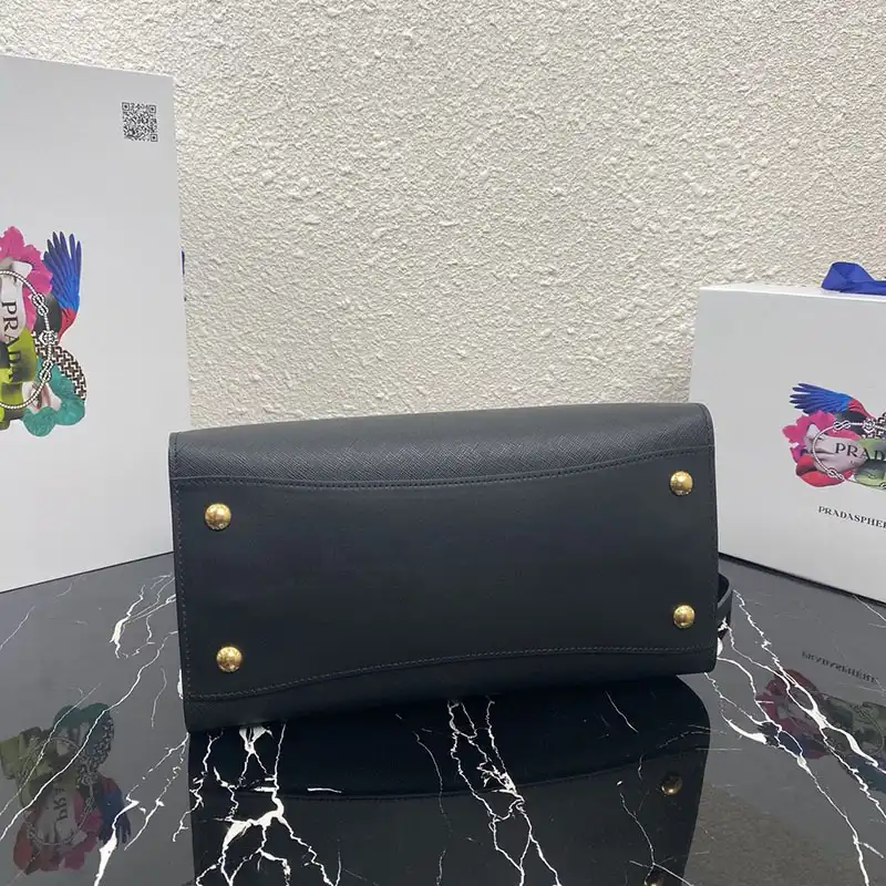 Pra*a bags 204b570056