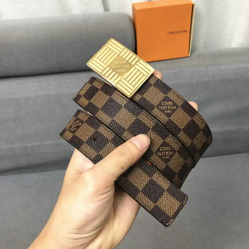 LV Belts 2102SH0067