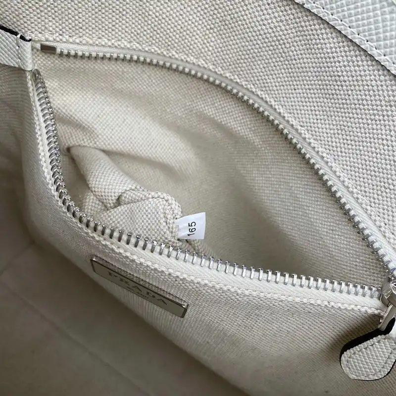 Pra*a bags 2104dj0039