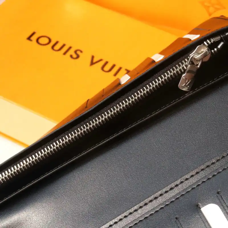 LV Bags 2104DJ0061