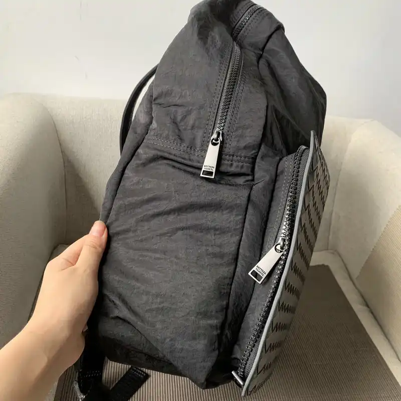 b0tt*ga Ven*ta bags 2104dj0108