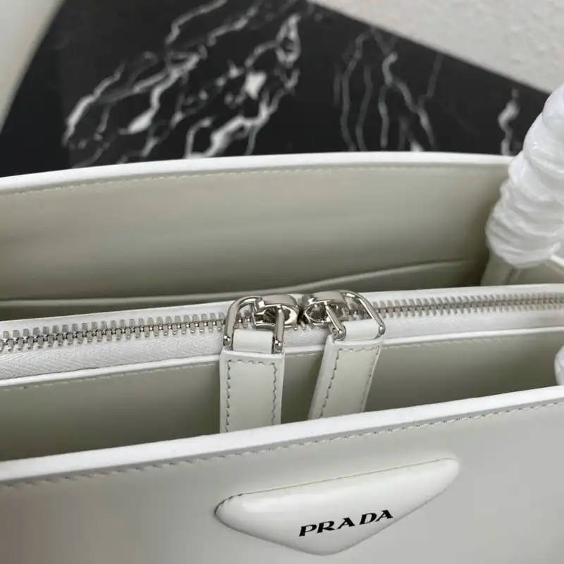 Pra*a bags 2106dj0022