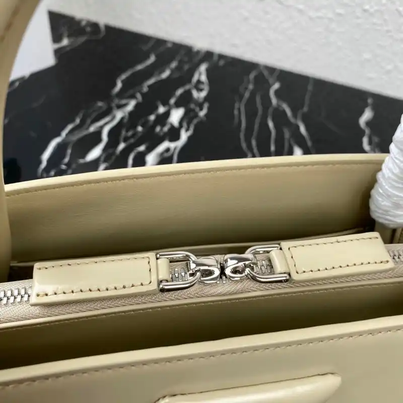 Pra*a bags 2106dj0024