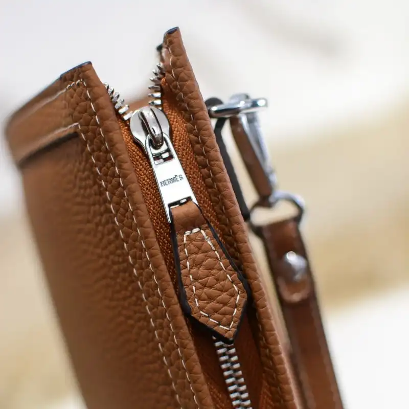 H**me5 bags 2107ya0057