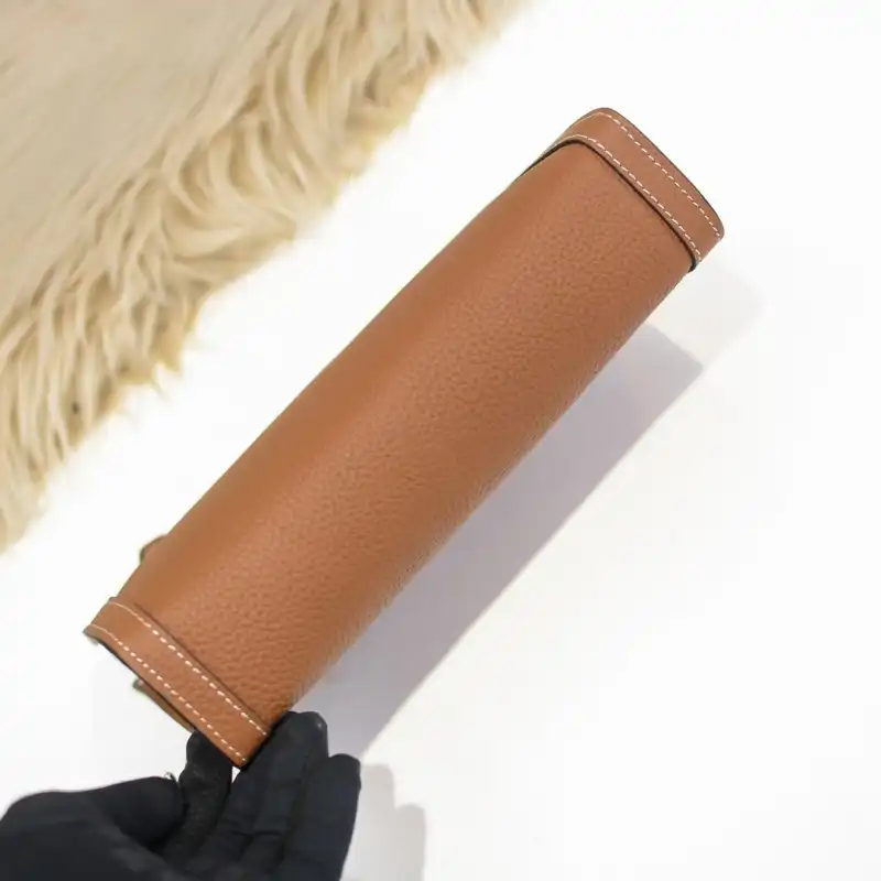 H**me5 bags 2107ya0057