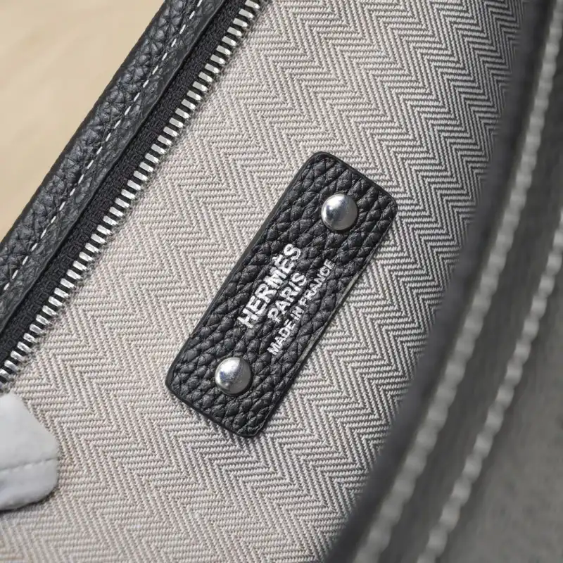 H**me5 bags 2107ya0060