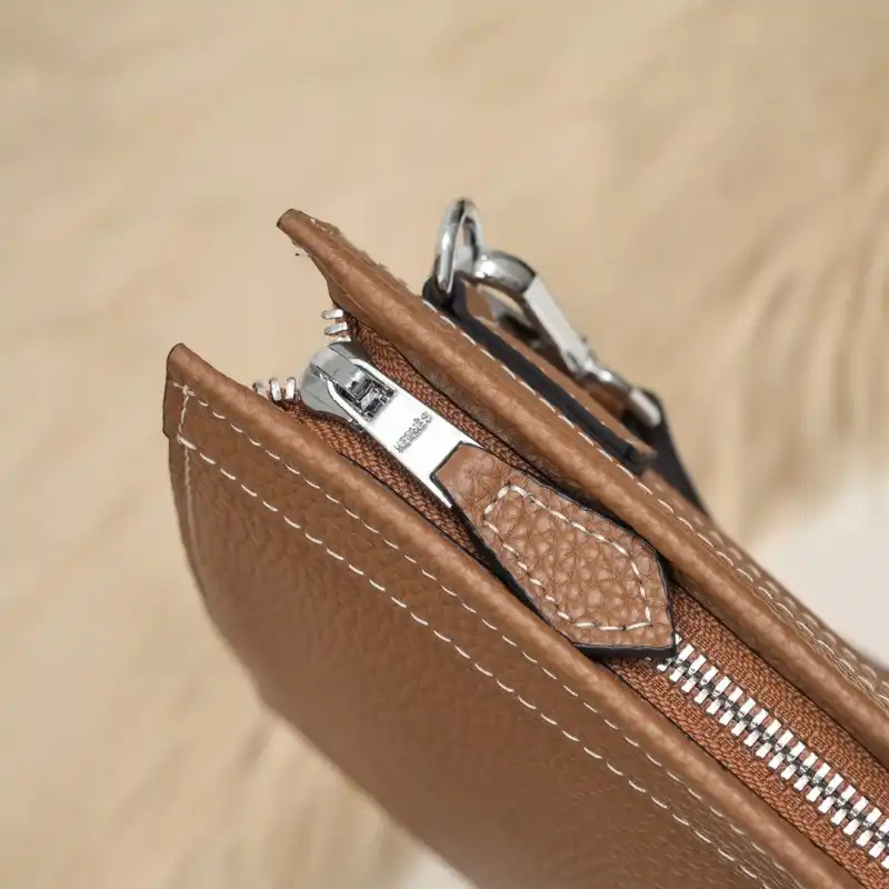 H**me5 bags 2107ya0061