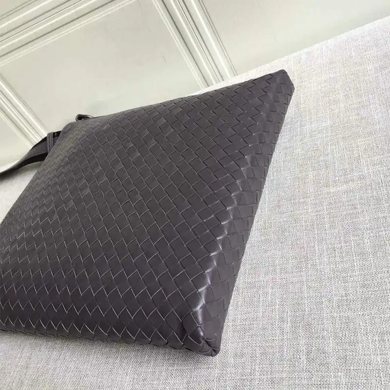 b0tt*ga Ven*ta bag 2108sf0136