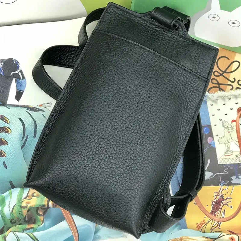 L0ew* s bags 2108ya0005