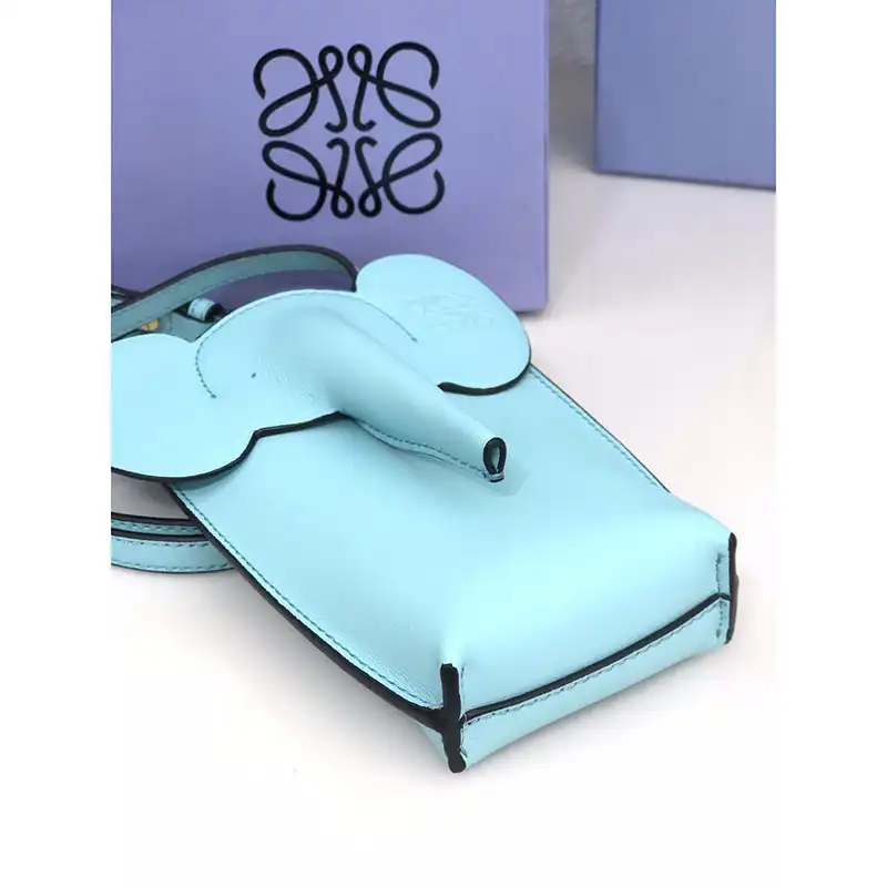 L0ew* s bags 2108ya0011