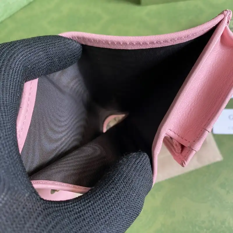 G*u*i s bags 2108ya0068