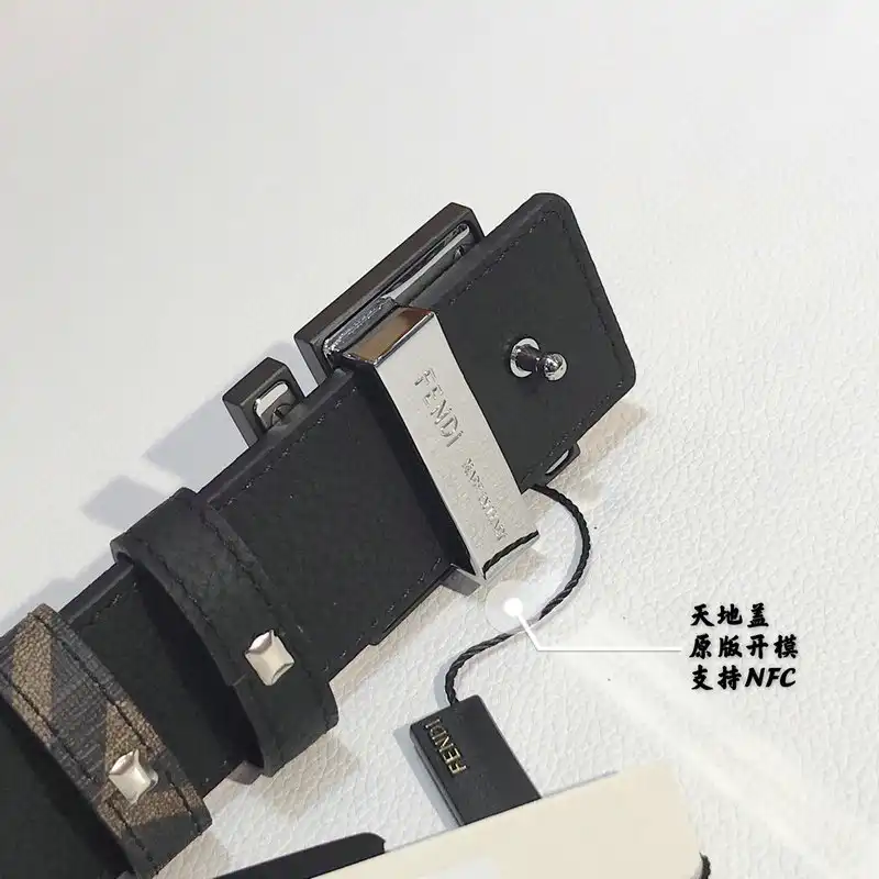 F**di belts 2109xf0053