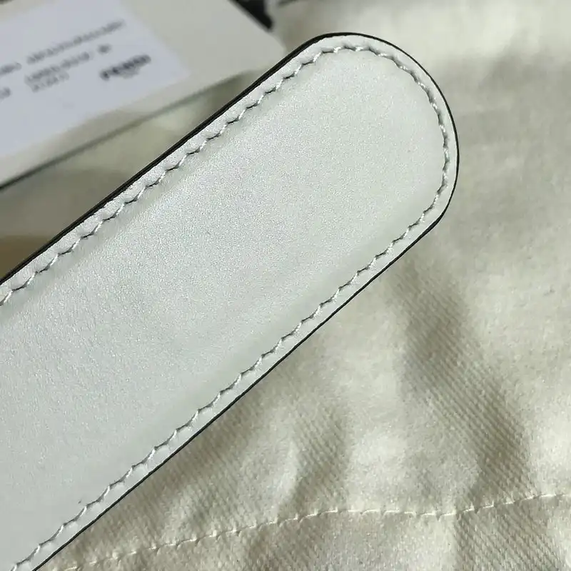 F**di belts 2110xf0015