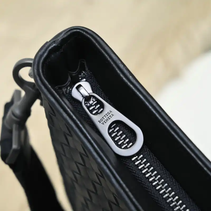 b0tt*ga Ven*ta s bags 2110yz0002