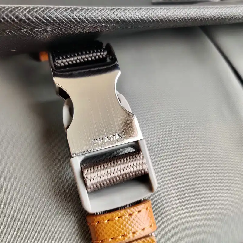 Pra*a s bags 2110yz0061