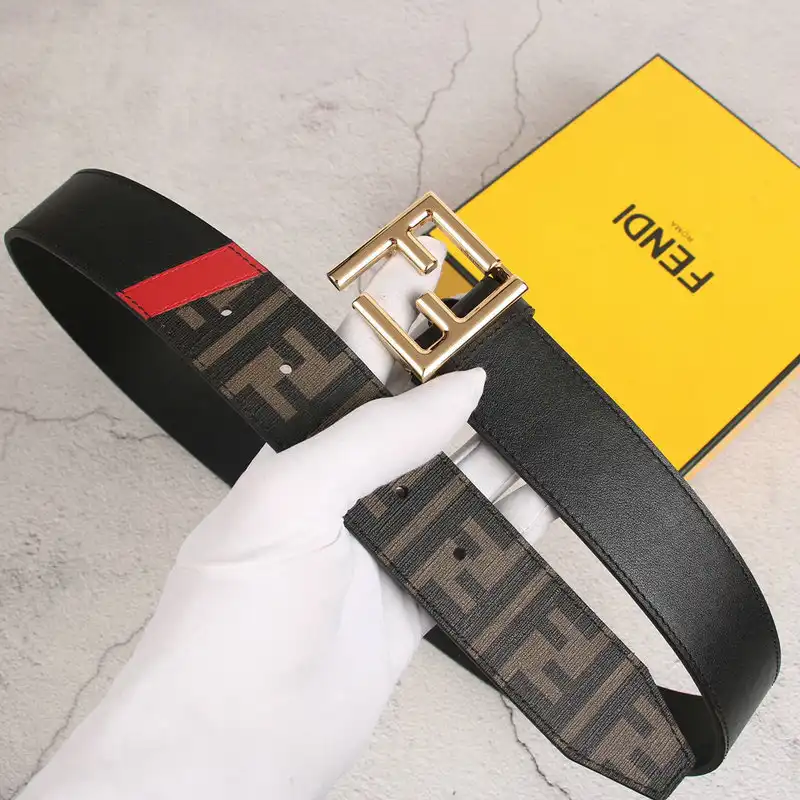 F**di belts 2111xa0064