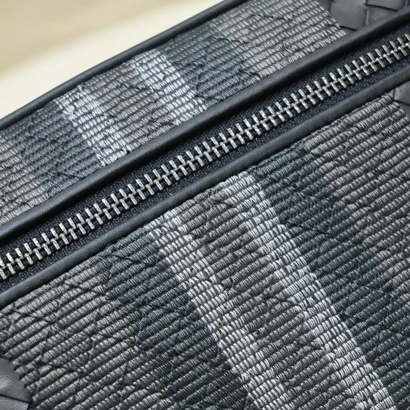 b0tt*ga Ven*ta bags 2111yz0016