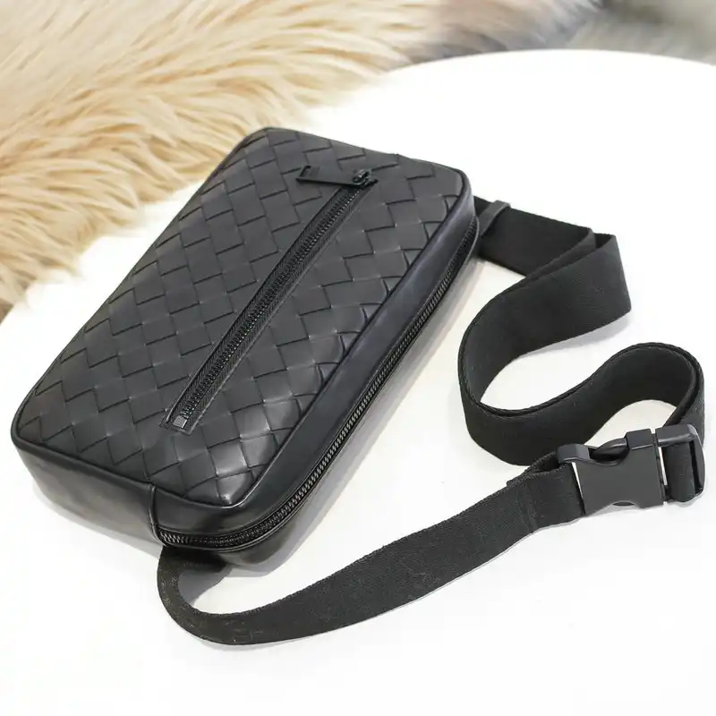 b0tt*ga Ven*ta bags 2111yz0023