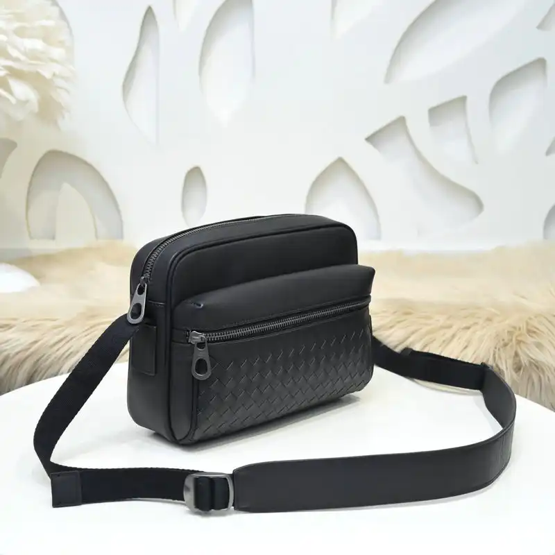 b0tt*ga Ven*ta bags 2111yz0084