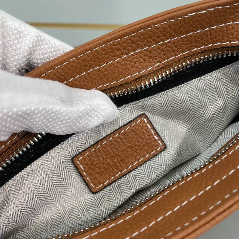 H**me5 bag 2204yz0037