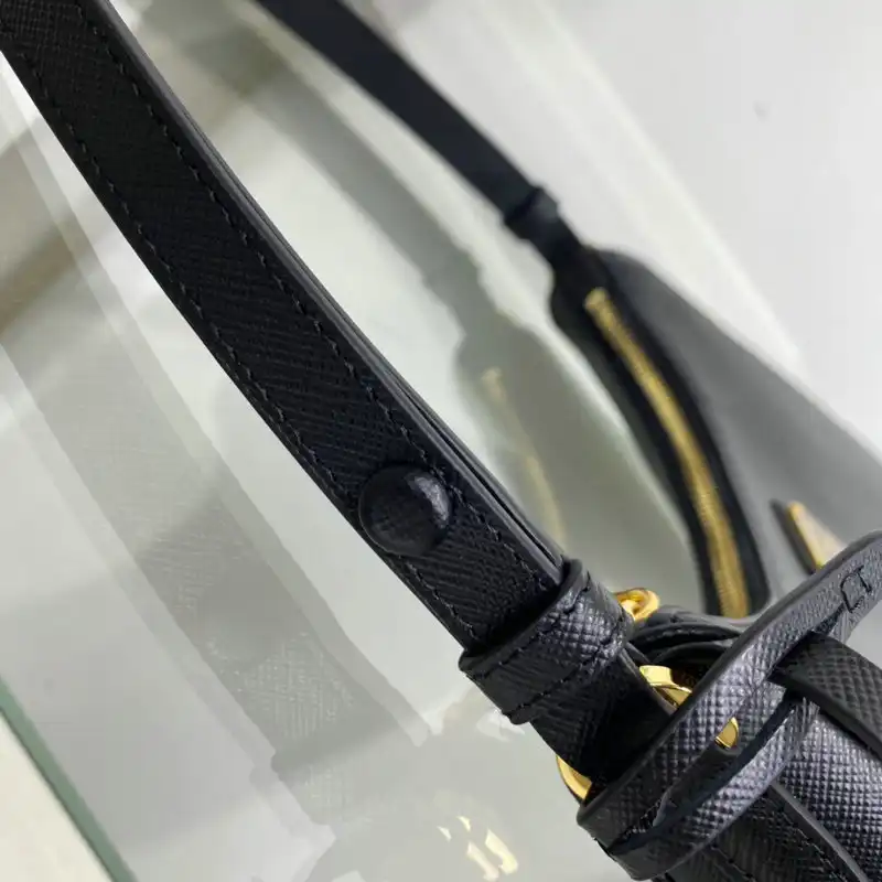 Pra*a bag 2205dj0058